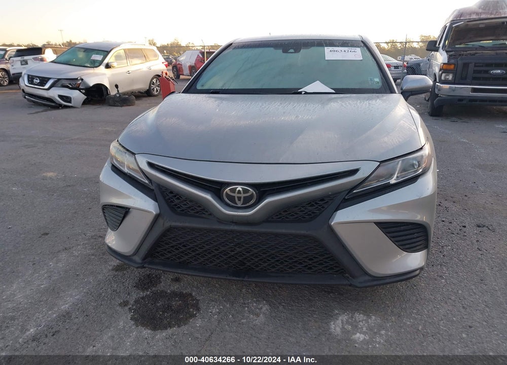 2019 TOYOTA CAMRY SE VIN: 4T1B11HK3KU680646