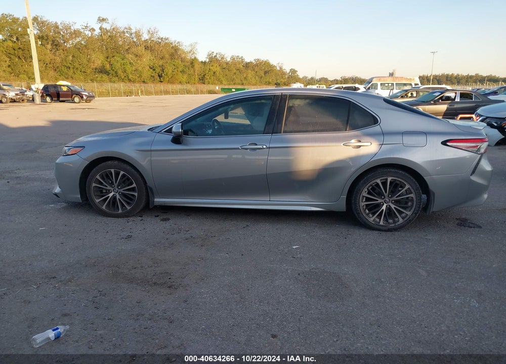 2019 TOYOTA CAMRY SE VIN: 4T1B11HK3KU680646
