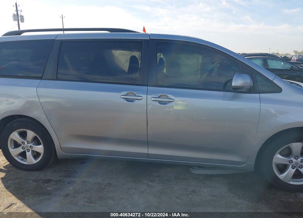 2015 TOYOTA SIENNA LE 8 PASSENGER VIN: 5TDKK3DC8FS537049