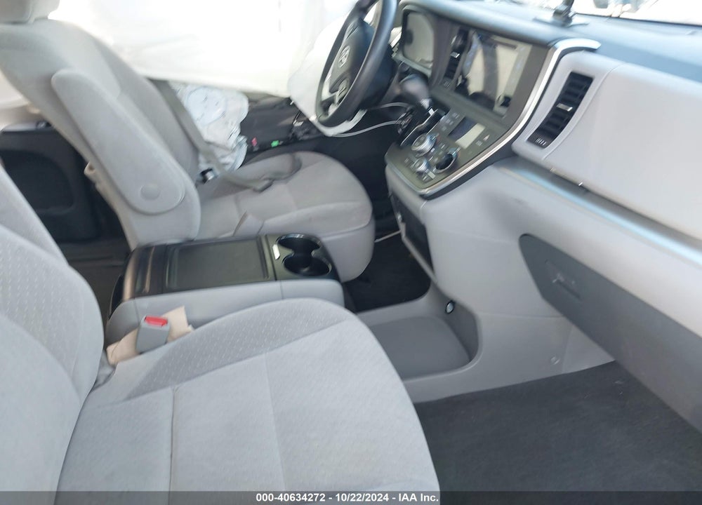 2015 TOYOTA SIENNA LE 8 PASSENGER VIN: 5TDKK3DC8FS537049