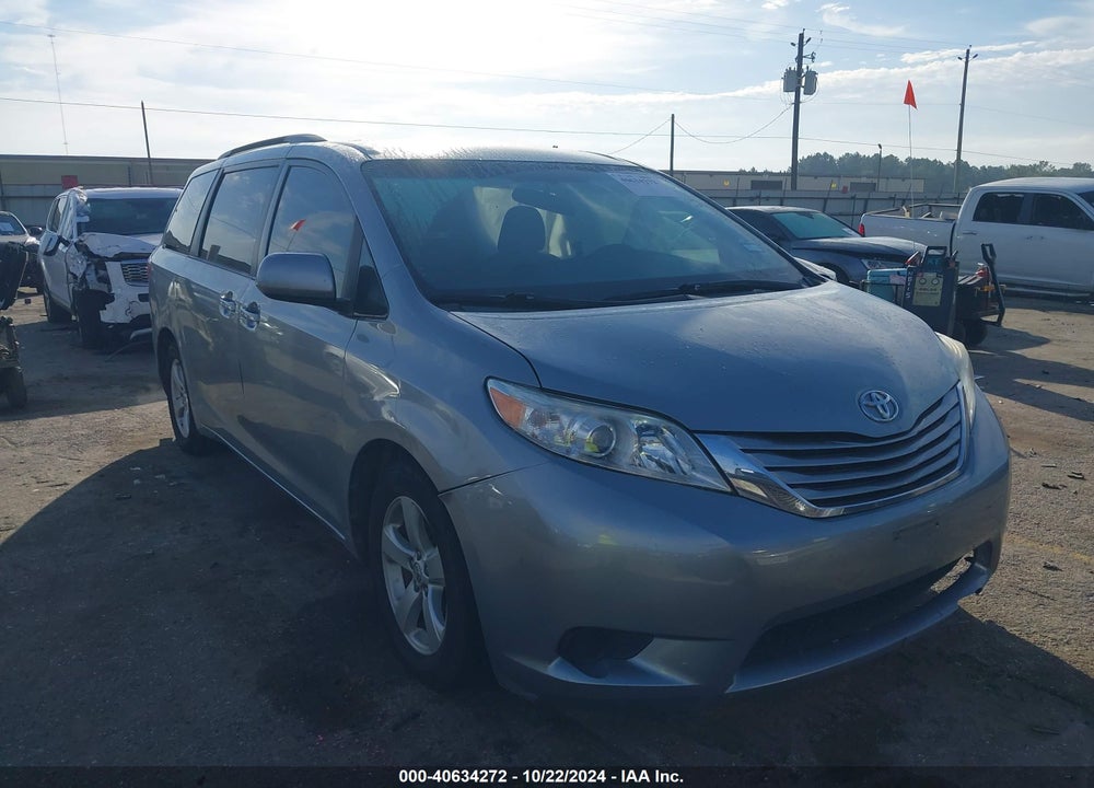 2015 TOYOTA SIENNA LE 8 PASSENGER VIN: 5TDKK3DC8FS537049