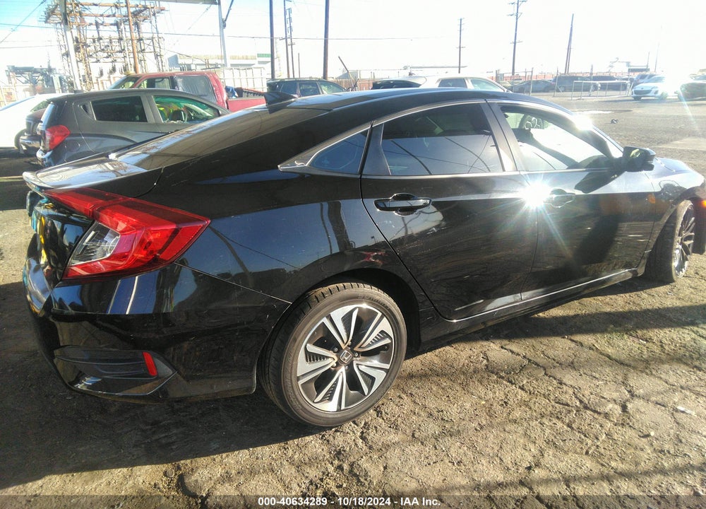 2018 HONDA CIVIC EX-T VIN: 2HGFC1E33JH643175