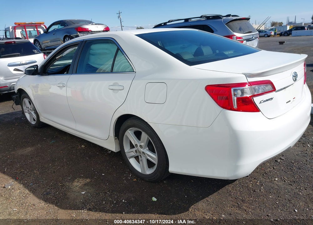 2014 TOYOTA CAMRY SE VIN: 4T1BF1FKXEU826677