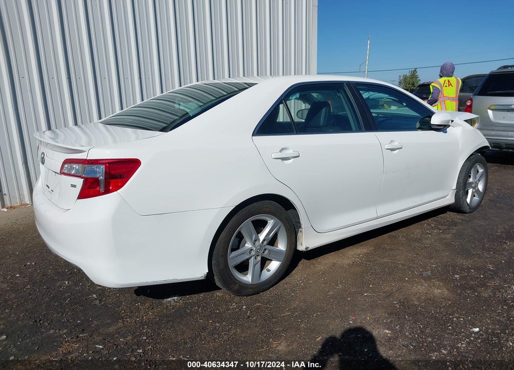 2014 TOYOTA CAMRY SE VIN: 4T1BF1FKXEU826677