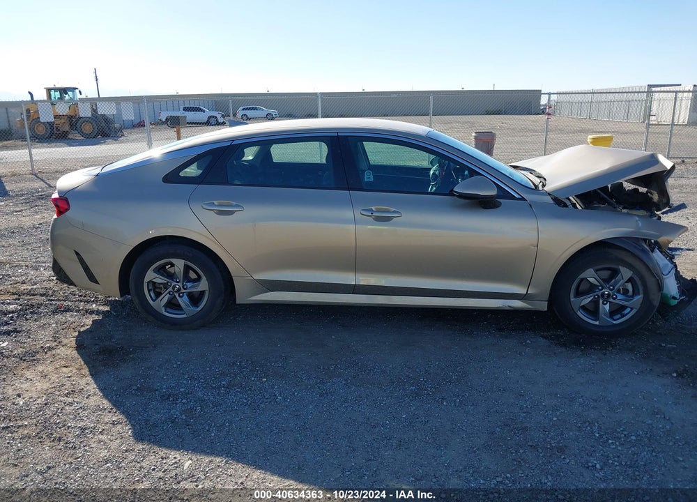 2021 KIA K5 LXS VIN: 5XXG14J26MG045452