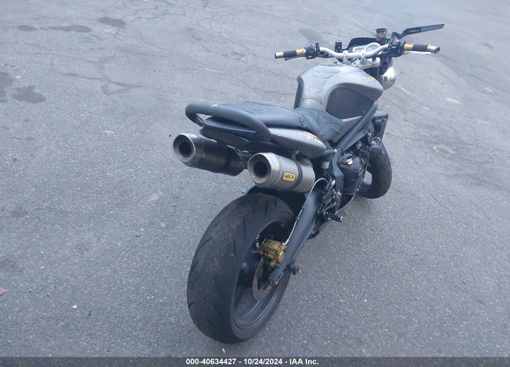 2009 TRIUMPH MOTORCYCLE STREET TRIPLE R VIN: SMTD02NE09J400358