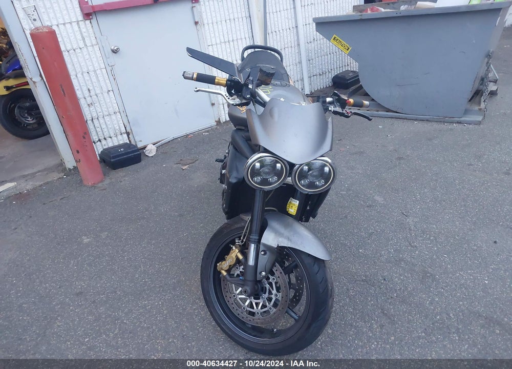 2009 TRIUMPH MOTORCYCLE STREET TRIPLE R VIN: SMTD02NE09J400358