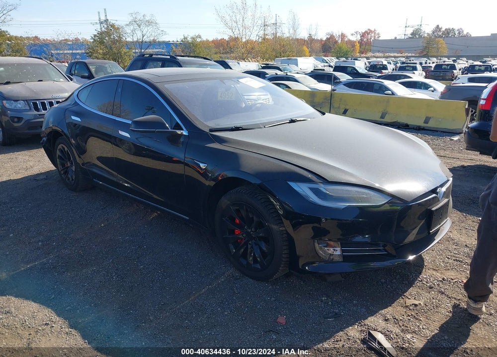 2018 TESLA MODEL S 100D/75D/P100D VIN: 5YJSA1E48JF243923