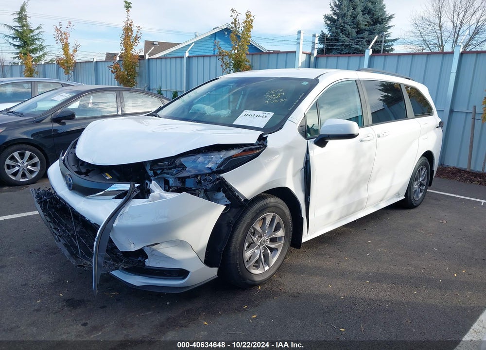 2024 TOYOTA SIENNA LE VIN: 5TDKSKFC9RS145533