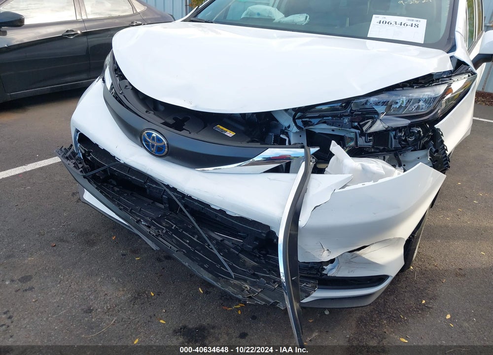 2024 TOYOTA SIENNA LE VIN: 5TDKSKFC9RS145533