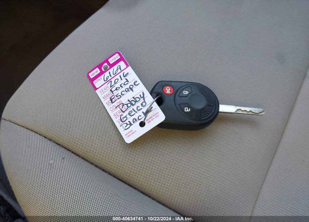2016 FORD ESCAPE SE VIN: 1FMCU0G99GUB25390