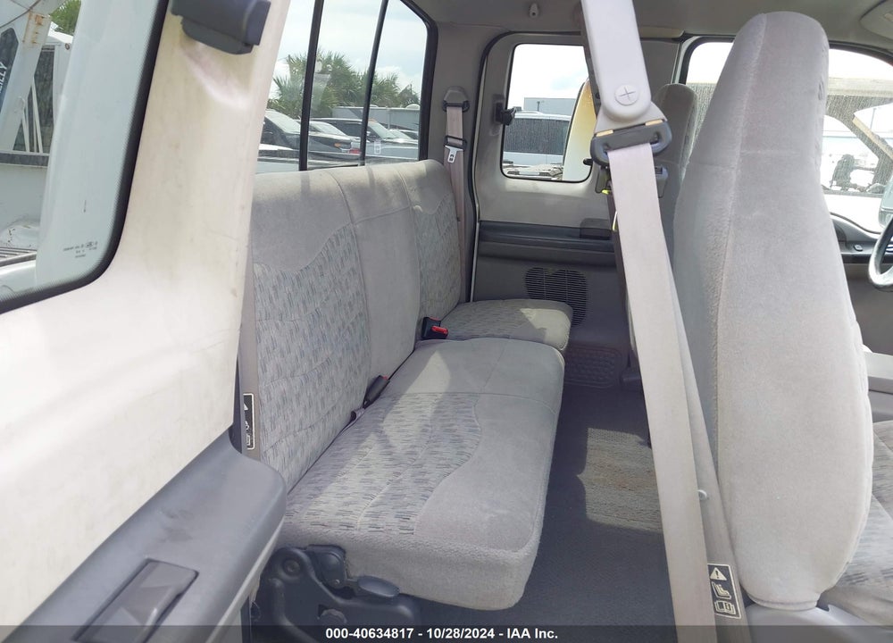 2000 FORD F-350 LARIAT/XL/XLT VIN: 1FTWX32F2YEA60207