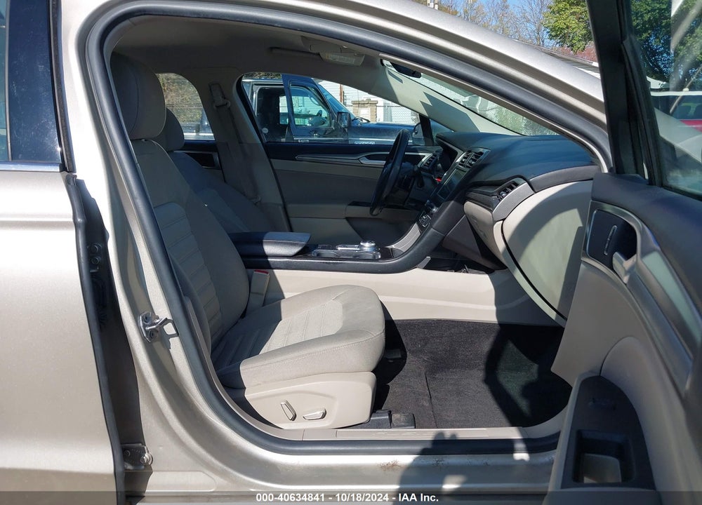 2018 FORD FUSION SE VIN: 3FA6P0HD6JR174319