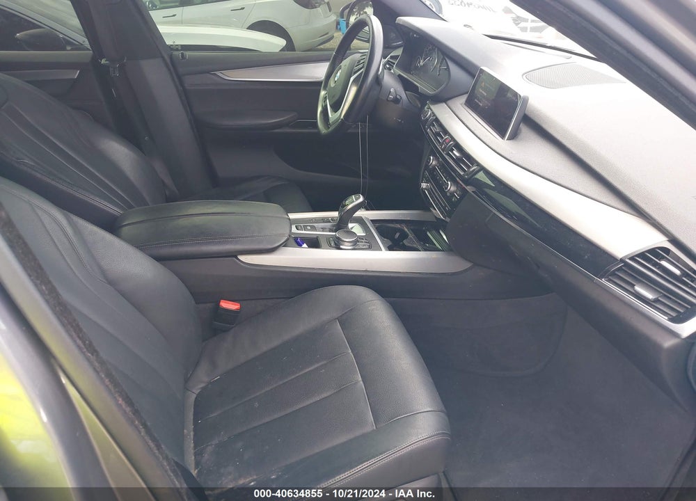 2018 BMW X5 XDRIVE35I VIN: 5UXKR0C52JL071043
