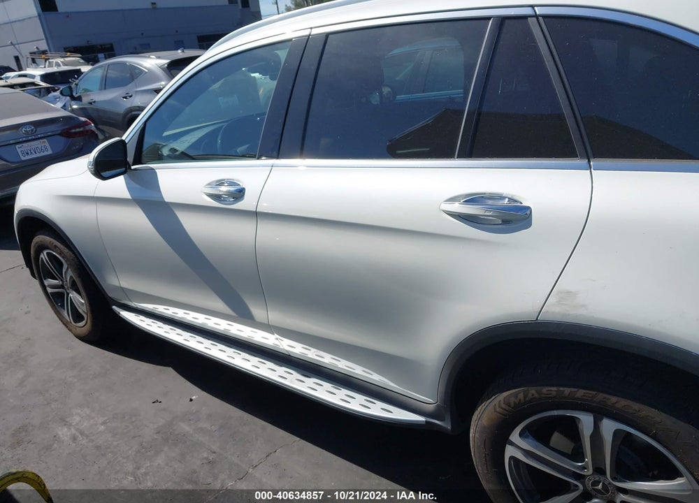 2017 MERCEDES-BENZ GLC 300 VIN: WDC0G4JB3HF246448