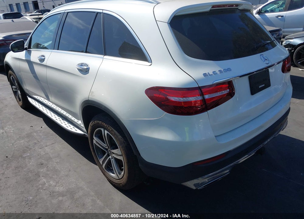 2017 MERCEDES-BENZ GLC 300 VIN: WDC0G4JB3HF246448