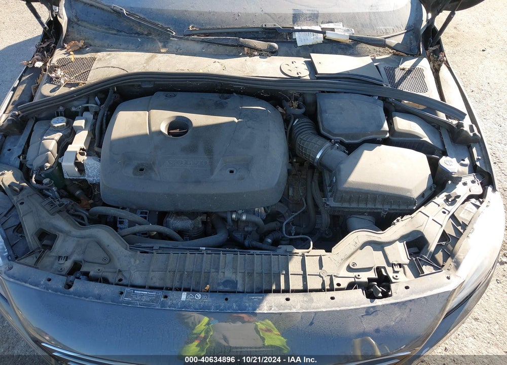 2016 VOLVO S60 VIN: YV149MFK6G2395690