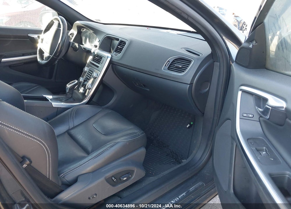 2016 VOLVO S60 VIN: YV149MFK6G2395690