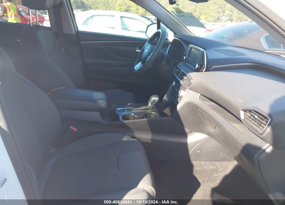 2020 HYUNDAI SANTA FE SEL VIN: 5NMS33AD6LH231072