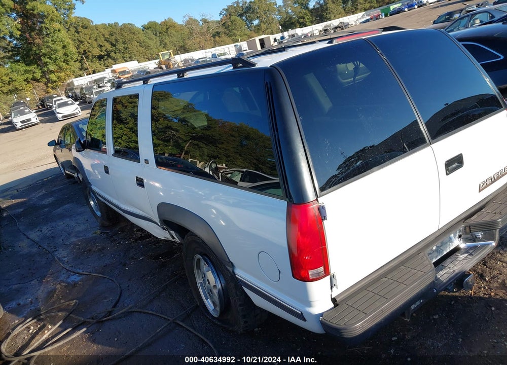 1994 CHEVROLET SUBURBAN K1500 VIN: 1GNFK16KXRJ388372