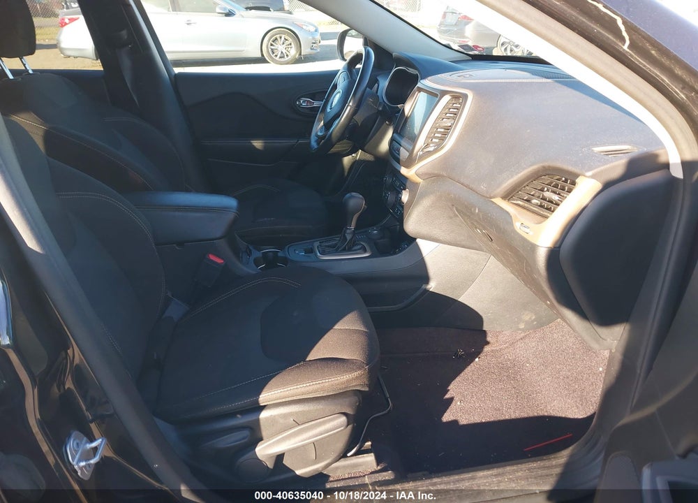 2016 JEEP CHEROKEE LATITUDE VIN: 1C4PJMCS6GW331530