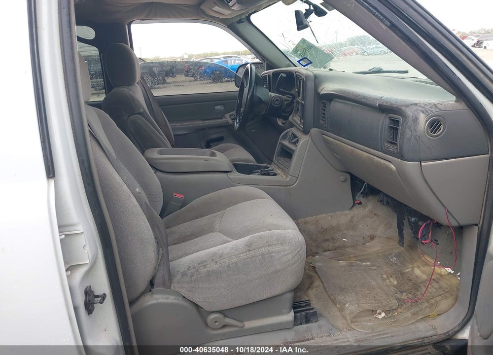2004 CHEVROLET SUBURBAN 1500 LS VIN: 1GNEC16Z54J144451