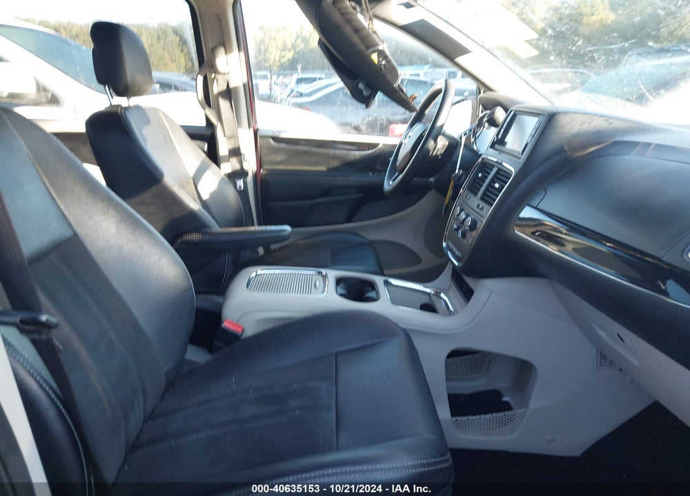 2019 DODGE GRAND CARAVAN SXT VIN: 2C4RDGCG9KR563019