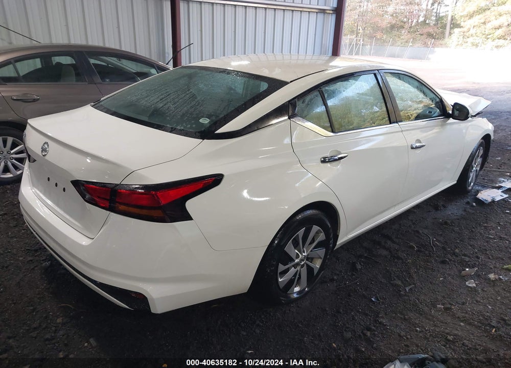 2022 NISSAN ALTIMA S FWD VIN: 1N4BL4BV3NN328674