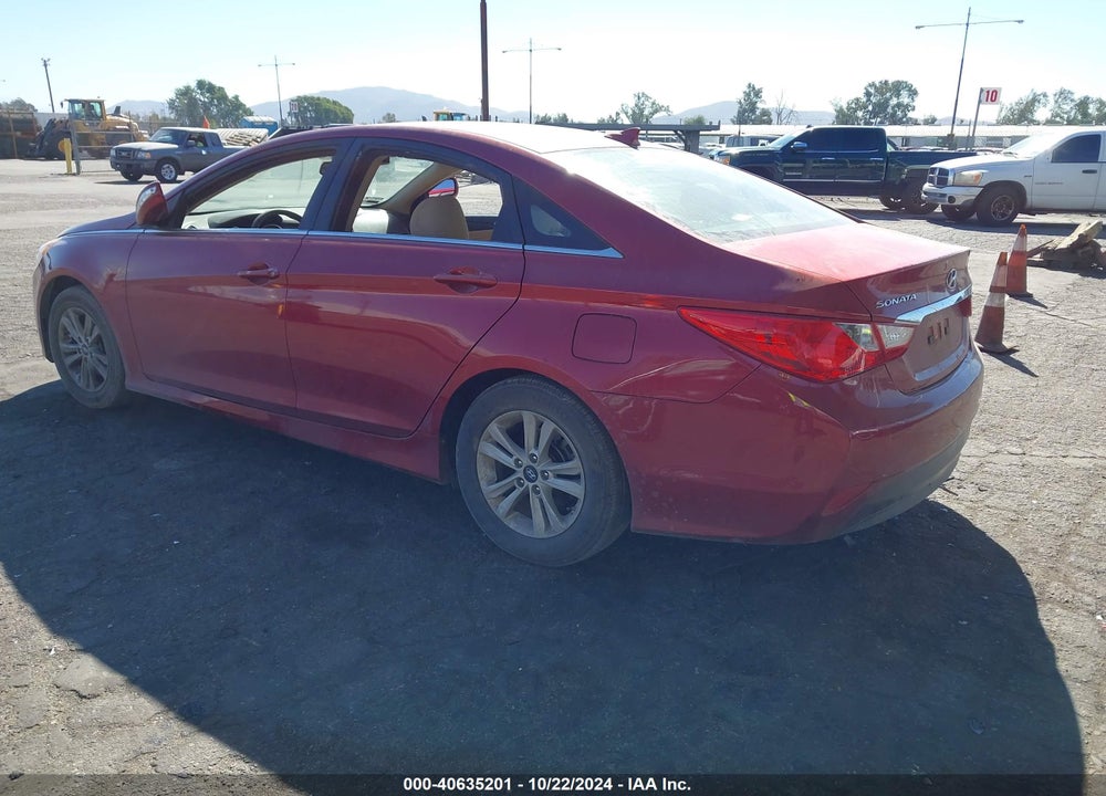 2014 HYUNDAI SONATA GLS VIN: 5NPEB4AC8EH928181