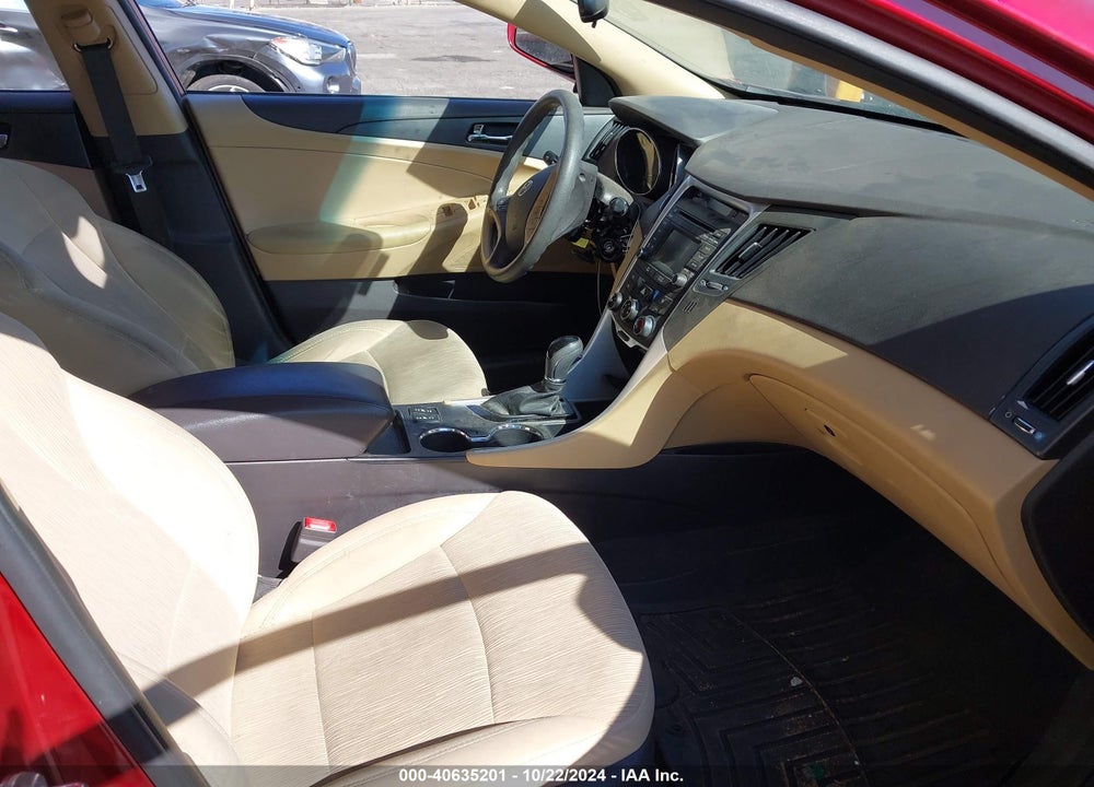 2014 HYUNDAI SONATA GLS VIN: 5NPEB4AC8EH928181