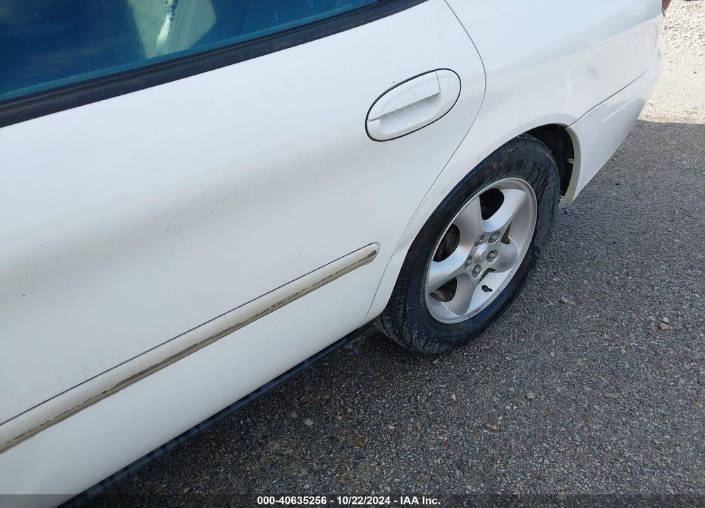 2001 FORD TAURUS SE VIN: 1FAFP53U01A122666