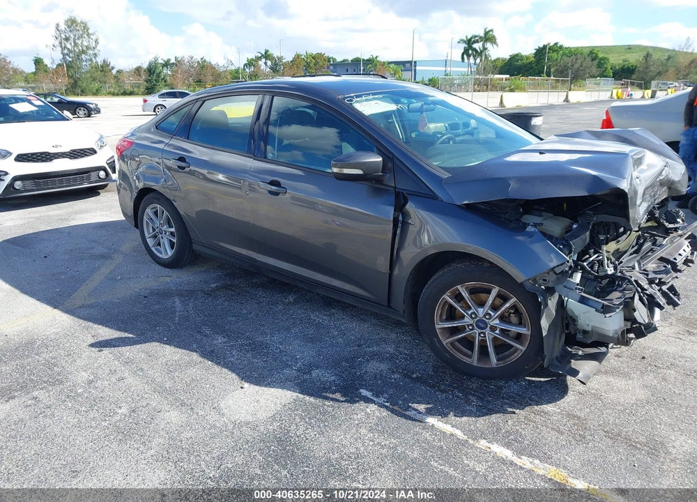 2015 FORD FOCUS SE VIN: 1FADP3F29FL200606