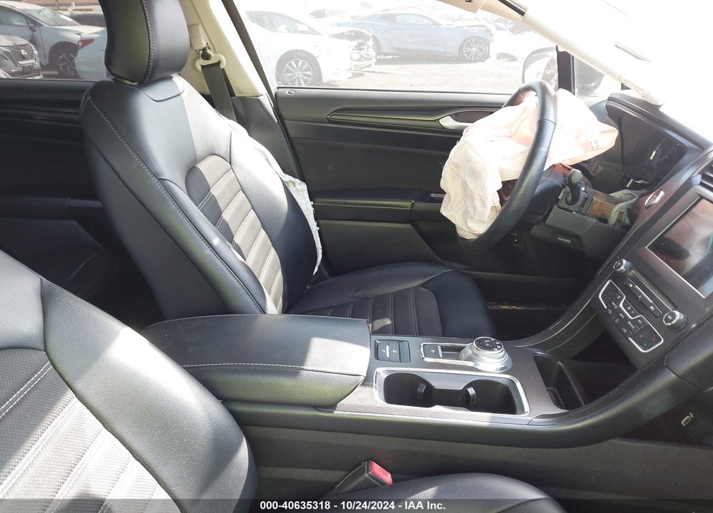 2018 FORD FUSION VIN: 3FA6P0LU1JR273282