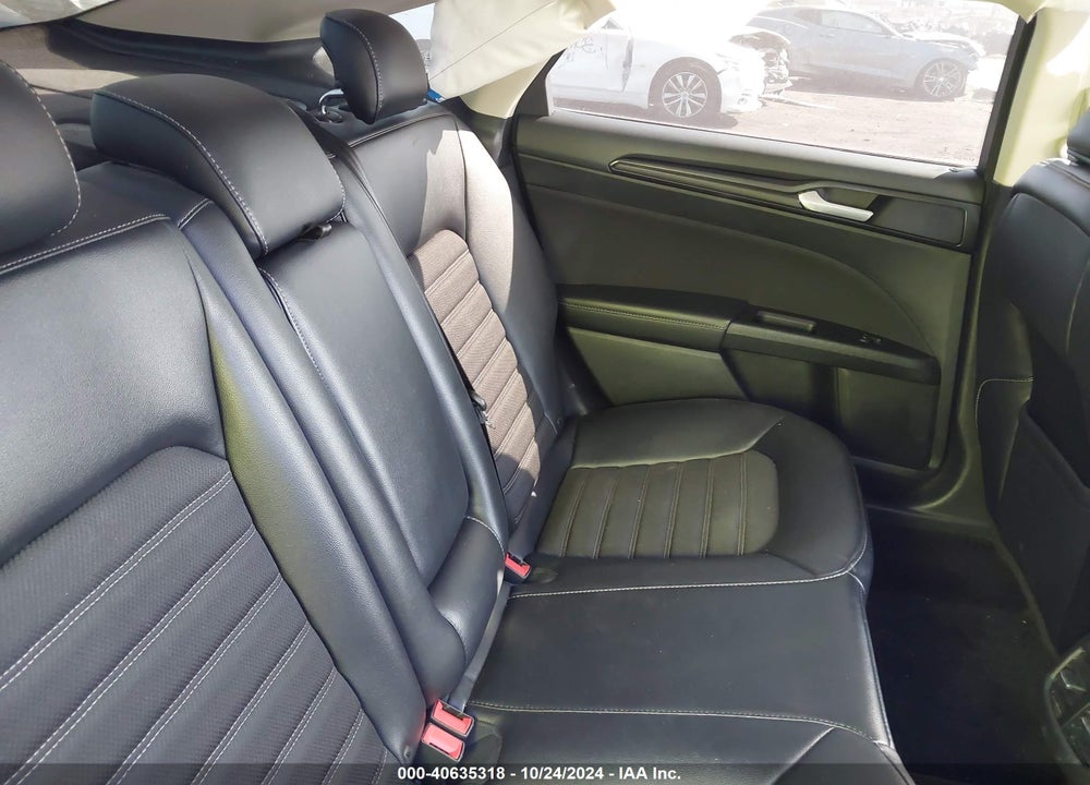 2018 FORD FUSION VIN: 3FA6P0LU1JR273282