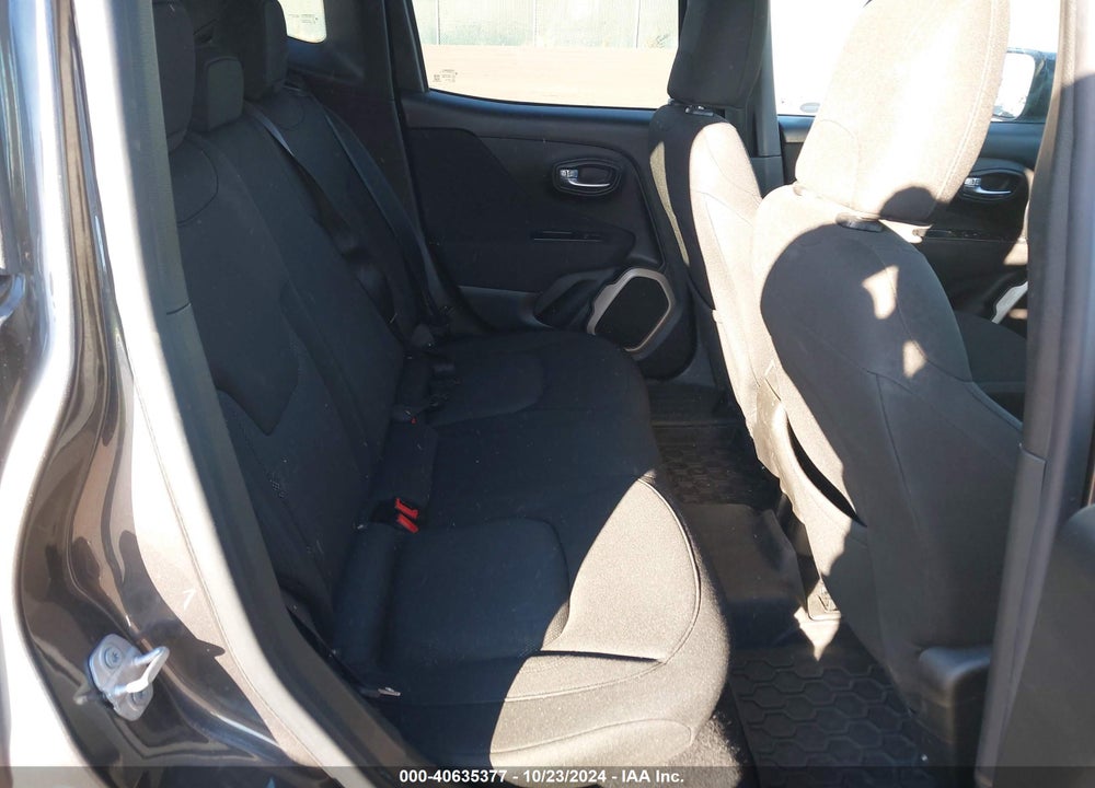 2017 JEEP RENEGADE LATITUDE 4X4 VIN: ZACCJBBB4HPE63480