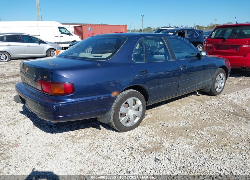 1995 TOYOTA CAMRY LE VIN: 4T1SK12E2SU866730