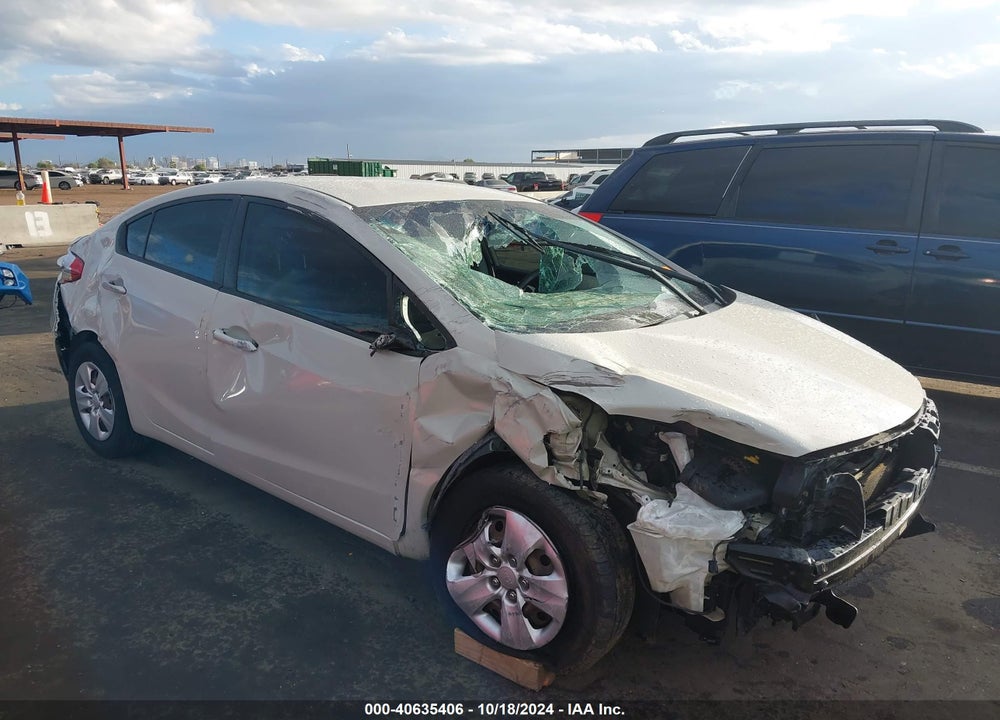 2015 KIA FORTE LX VIN: KNAFK4A62F5286313