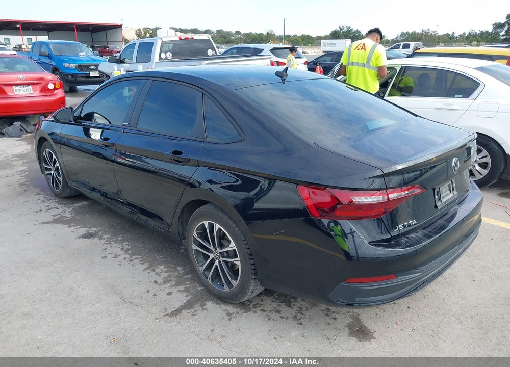 2024 VOLKSWAGEN JETTA VIN: 3VWBM7BU7RM066896
