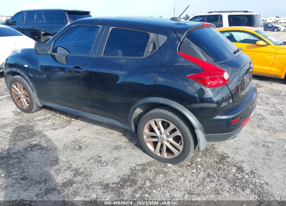 2011 NISSAN JUKE SV VIN: JN8AF5MRXBT001431