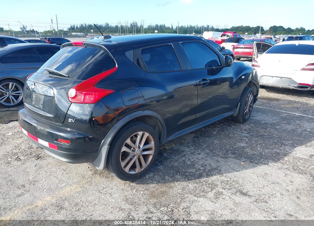 2011 NISSAN JUKE SV VIN: JN8AF5MRXBT001431