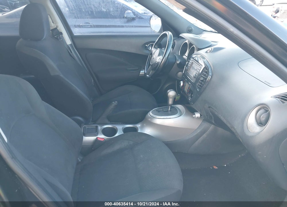 2011 NISSAN JUKE SV VIN: JN8AF5MRXBT001431