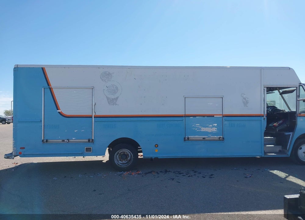 2007 FREIGHTLINER CHASSIS M LINE WALK-IN VAN VIN: 4UZAAPBW07CZ21845