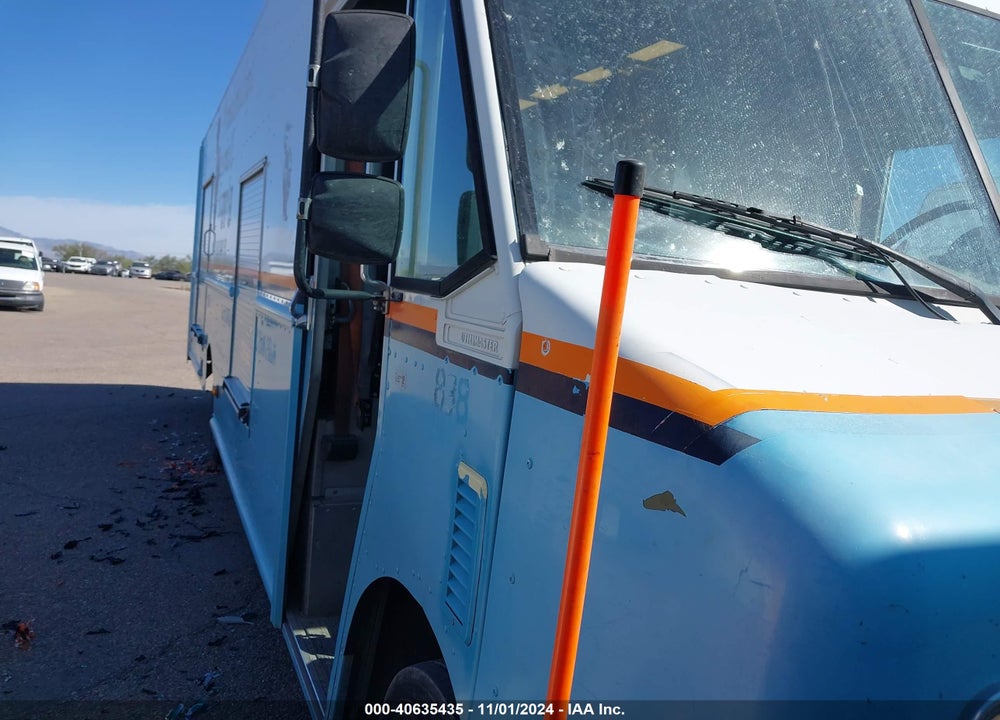 2007 FREIGHTLINER CHASSIS M LINE WALK-IN VAN VIN: 4UZAAPBW07CZ21845