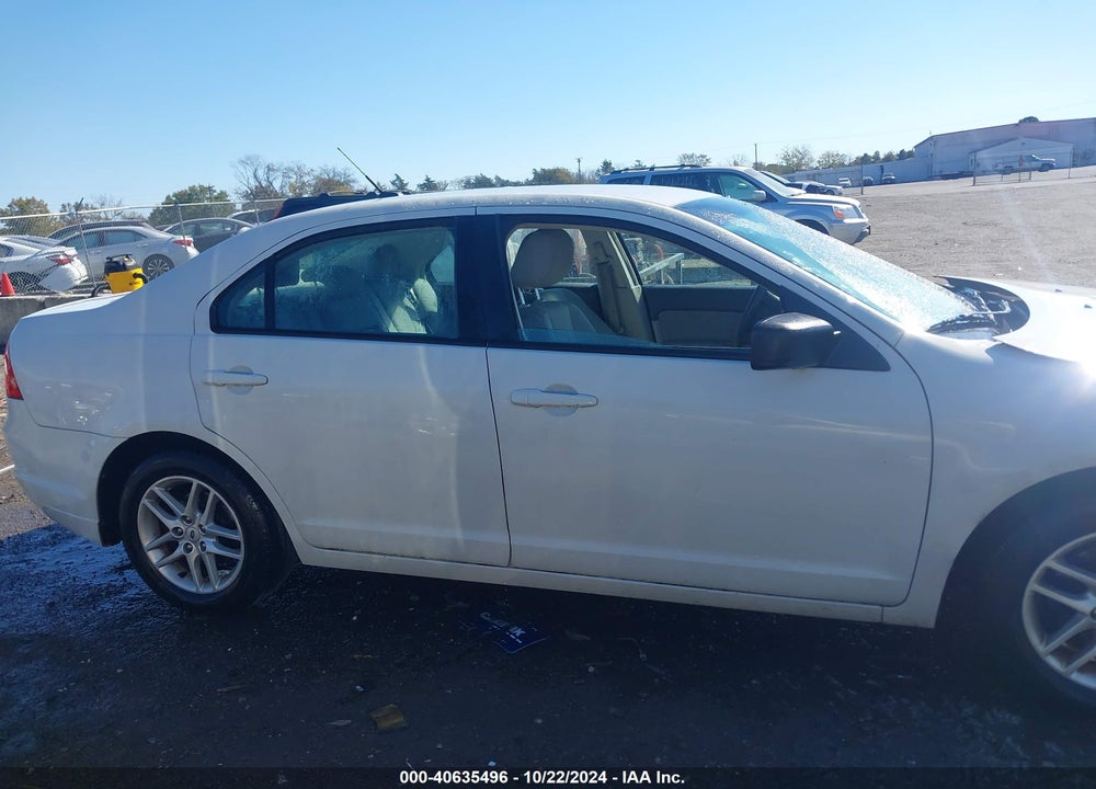 2012 FORD FUSION S VIN: 3FAHP0GA7CR390490