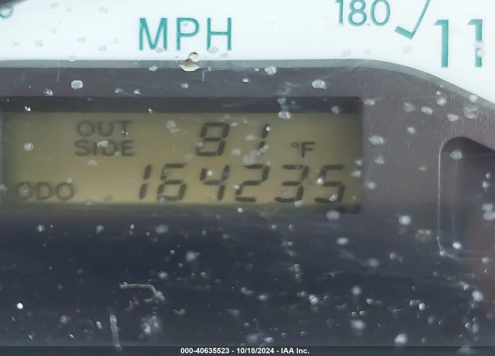 2004 TOYOTA COROLLA LE VIN: 1NXBR32E44Z276264