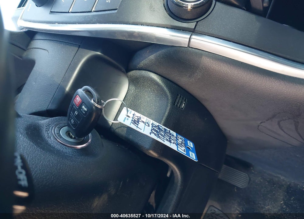 2015 TOYOTA CAMRY SE VIN: 4T1BF1FK2FU062051
