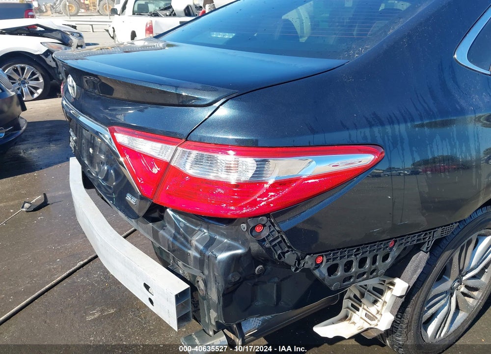 2015 TOYOTA CAMRY SE VIN: 4T1BF1FK2FU062051