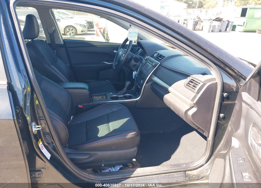 2015 TOYOTA CAMRY SE VIN: 4T1BF1FK2FU062051