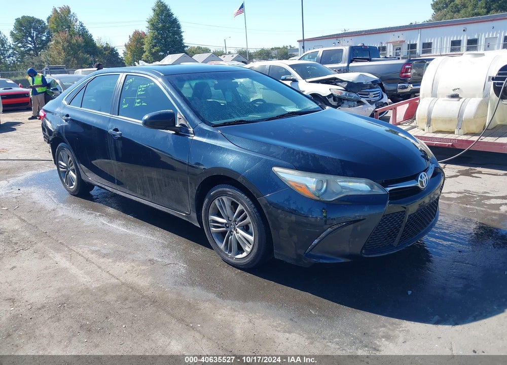 2015 TOYOTA CAMRY SE VIN: 4T1BF1FK2FU062051