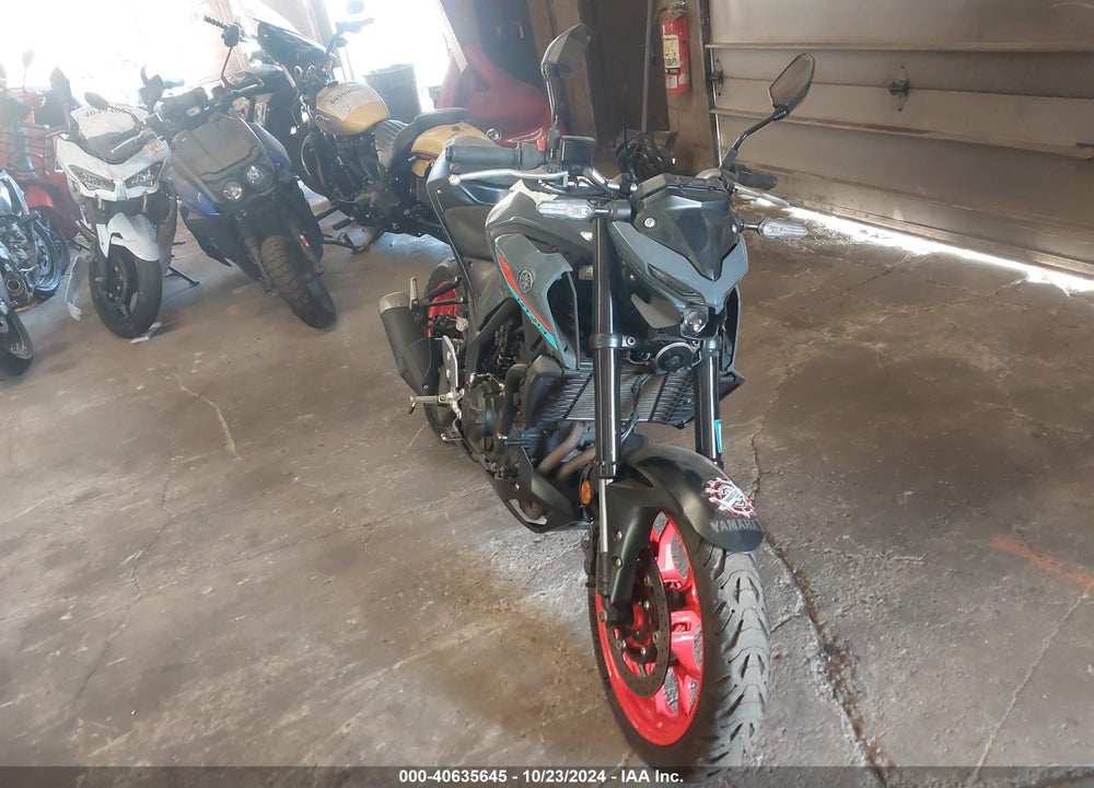 2021 YAMAHA MT-03 VIN: MH3RH20YXMK006868